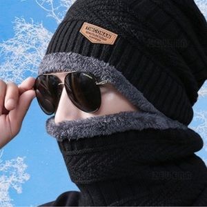Tim Conan Warm Hat & Face Cover Set
